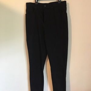 Black Jeans Forever 21, size 30 NWOT